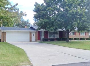 4425 Old Colony Dr, Flint, MI 48507