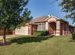 15613 Landing Creek Ln, Roanoke, TX 76262