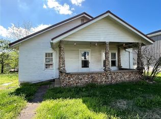 309 Elm St, Stover, MO 65078