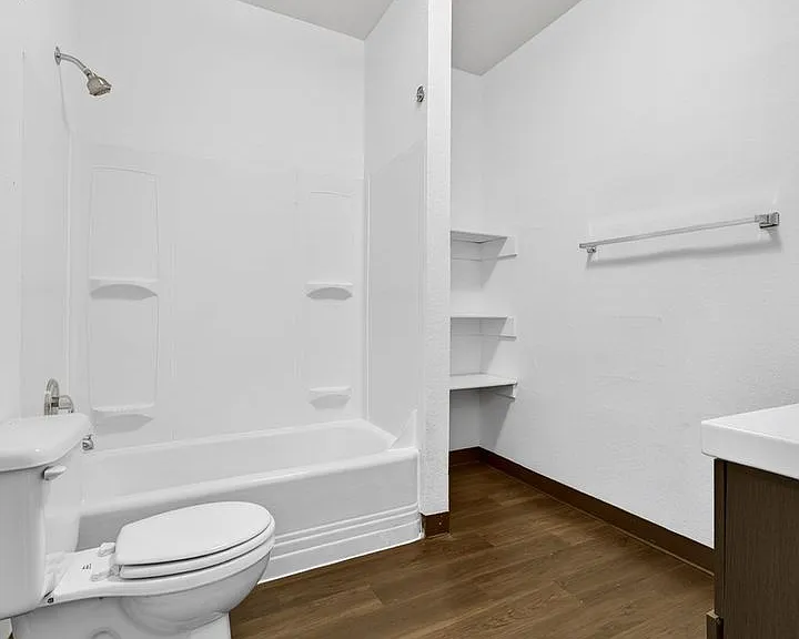 5114 N Williams Ave — Photo 17