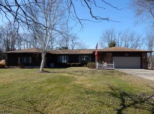 1409 Apple Valley Dr, Howard, OH 43028