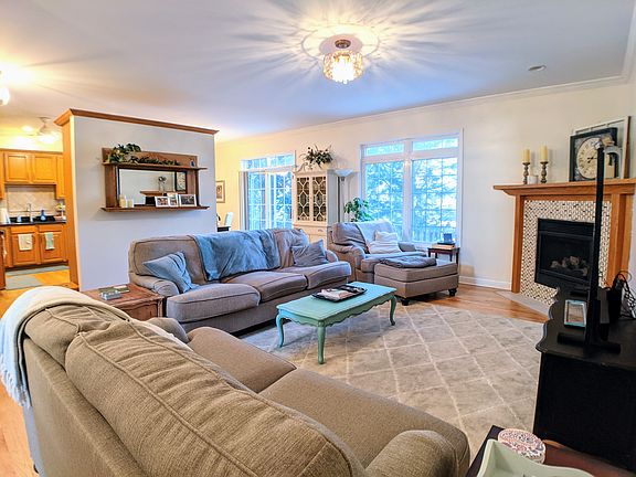4th image of 1434 E Katie Ln