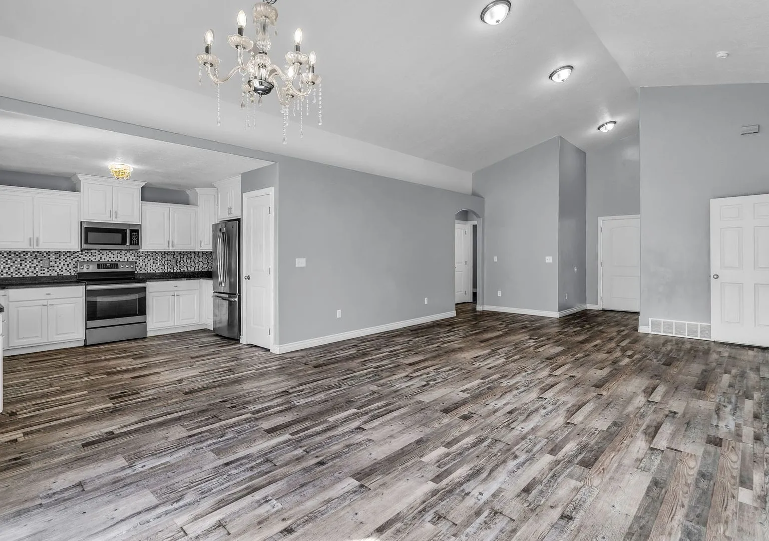 3 Bed Home with Open Layout & High Ceilings — Photo 2