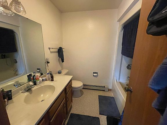 5th image of 1624 N Benjamin St #4