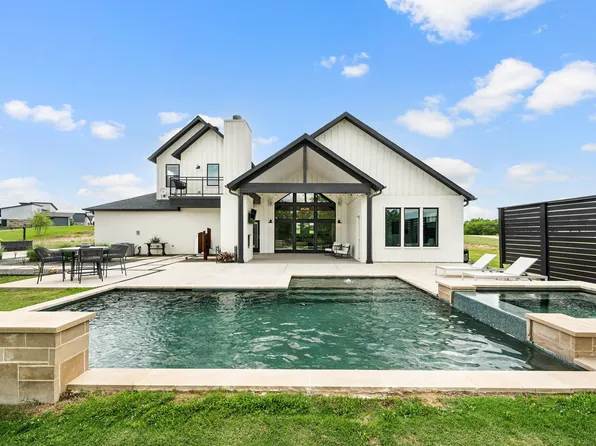 130 Nicholas Way, Decatur, TX 76234