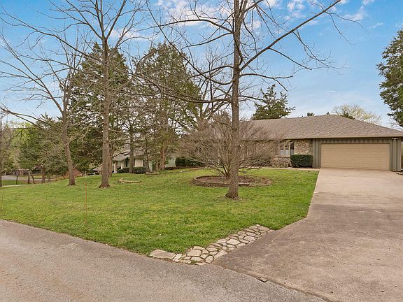 3rd image of 5211 S Timberlake Drive