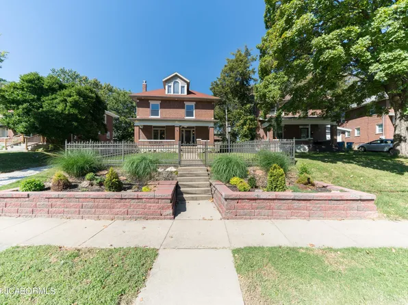 924 Moreau Dr, Jefferson City, MO 65101