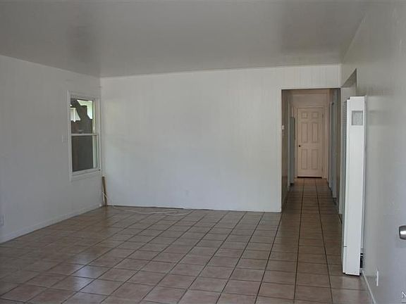 3rd image of 3829 Jefferson St