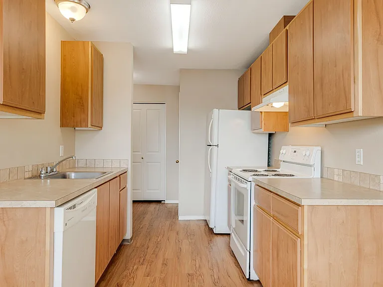 Hawk's Point Apartments — Photo 74