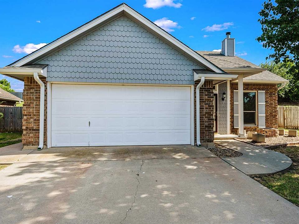 1st image of 6808 NW Surreywood Cir