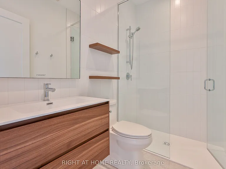 266 Indian Grv #LANEWAY HOUSE — Photo 12