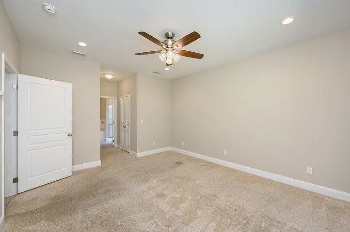 2239 Tom St — Photo 26