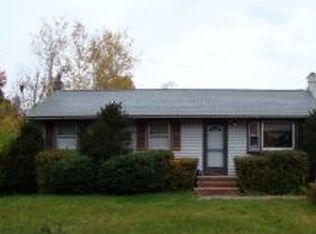 4 Meadow Ct, Raymond, NH 03077