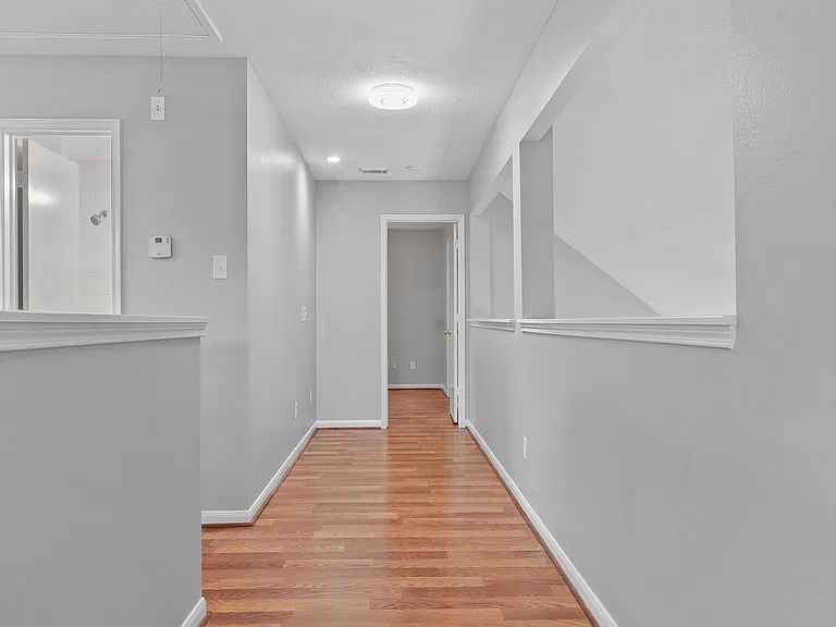 3131 Signal Hill Dr — Photo 25