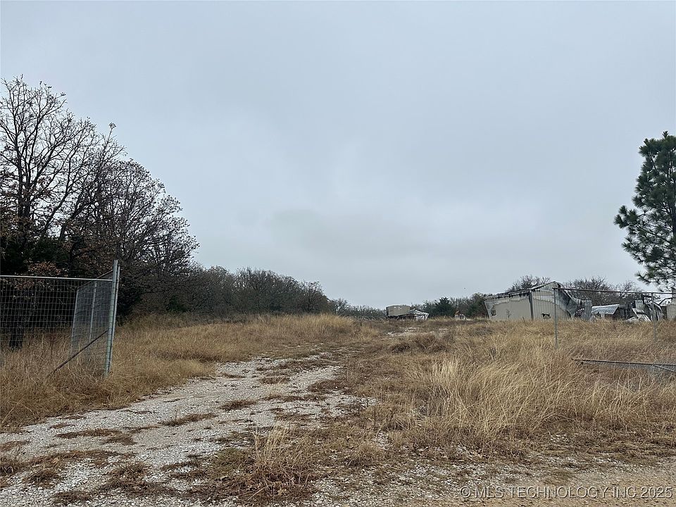 2nd image of 55 Shadow Ln