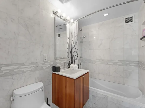 147 Lexington Avenue image 16 of 21