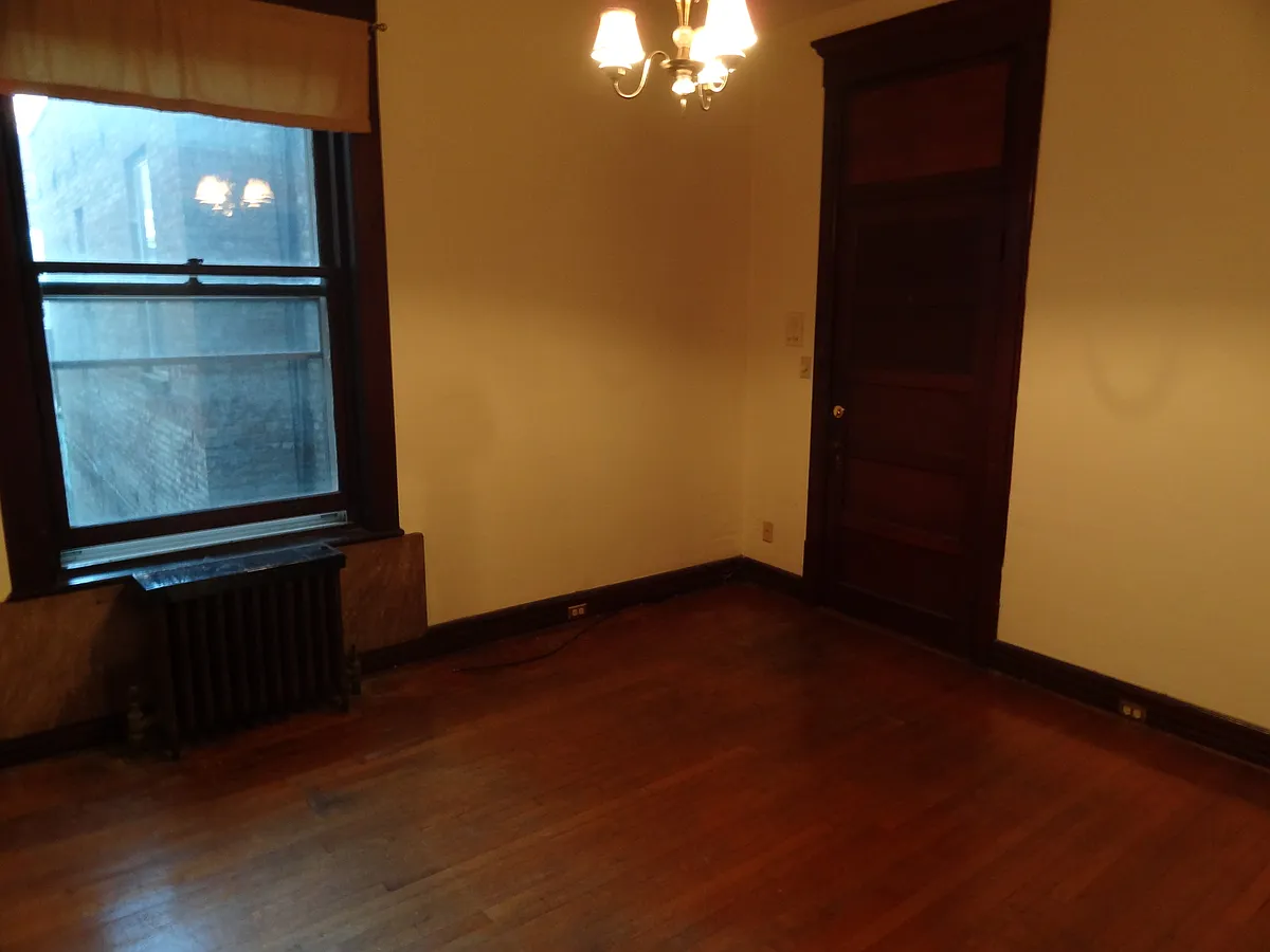 Building Photo - 409 State St #4