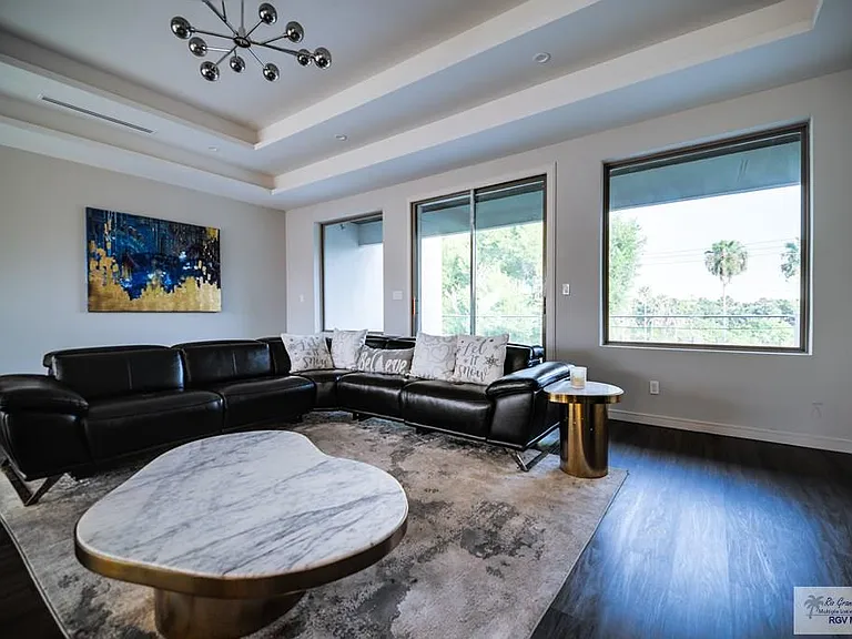 214 Calle Cenizo — Photo 16