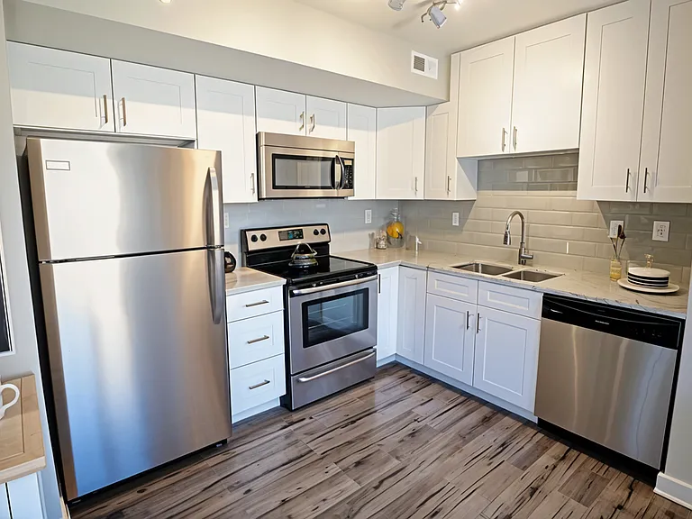 Plaza 209 Apartments — Photo 40