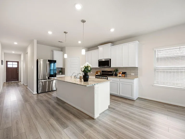 2226 Royal Ann Way — Photo 4