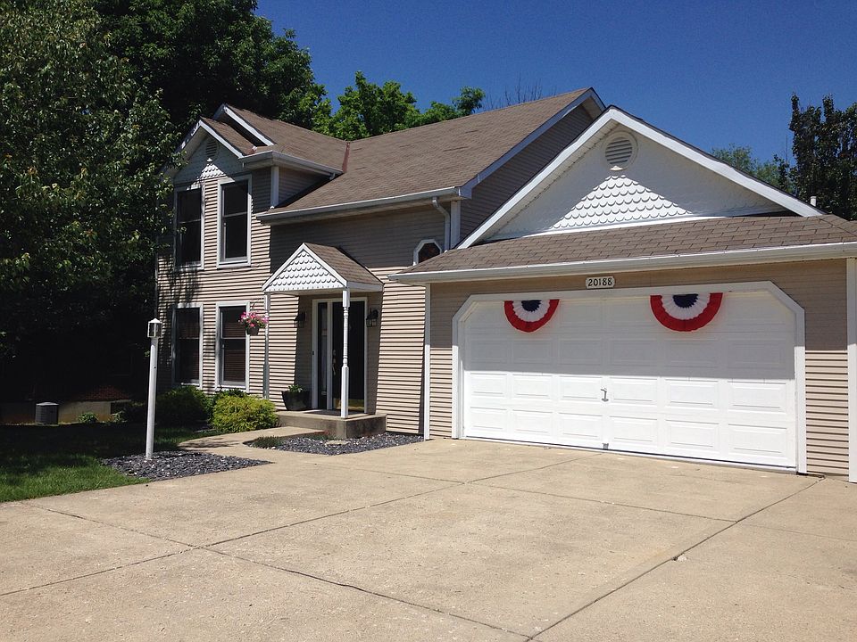 1st image of 20188 Lakeview Dr