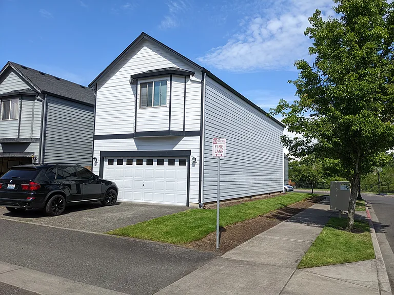 2610 NE 88th Pl — Photo 2