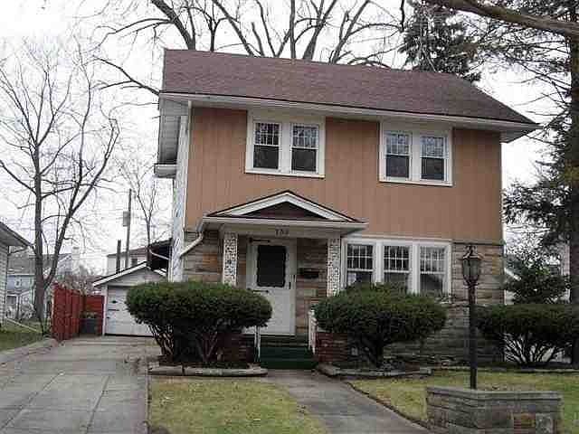 1st image of 130 N Corona St