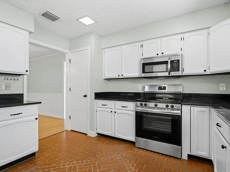 9351 Highedge Cir — Photo 12