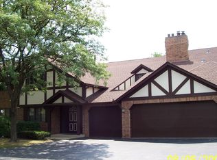 7933 W Golf Dr APT 2A, Palos Heights, IL 60463