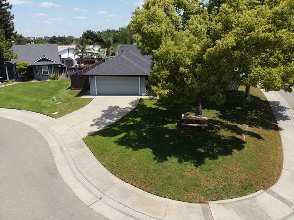633 Holly Ct, Galt, CA 95632