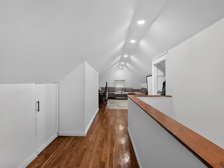 28036 W Oakland Rd — Photo 21