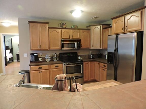 5th image of 175 Timberwood Dr