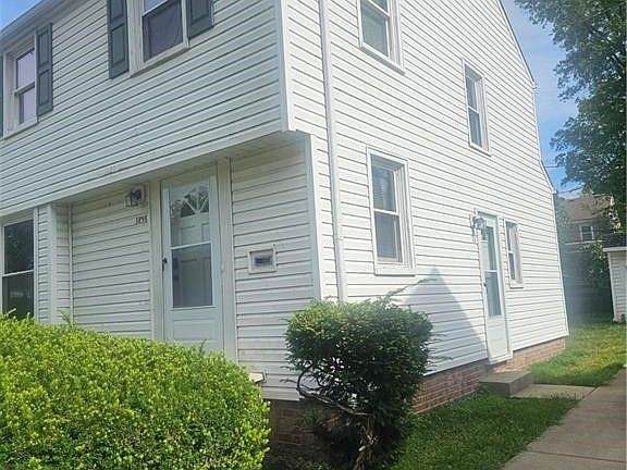 3rd image of 3898 Salisbury Rd