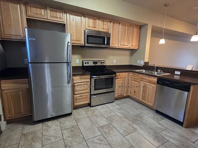 75 SW Silverstar Ln — Photo 3