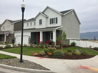 3673 S Bridgeview Ln, Syracuse, UT 84075