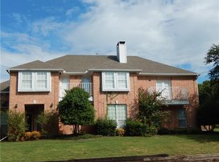1000 Cambridge Dr, Carrollton, TX 75007