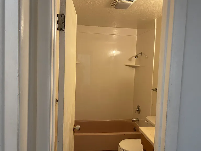 275 N Holmes Ave — Photo 7