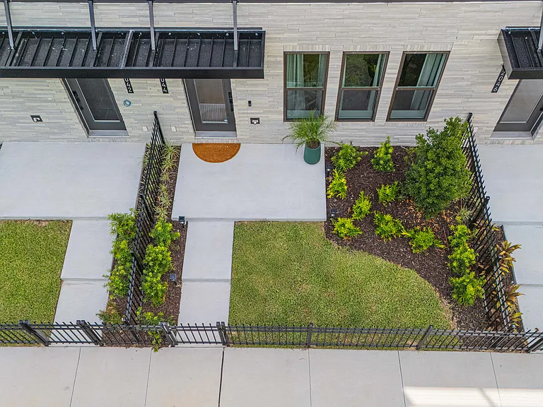 2044 Prudential Dr — Photo 27