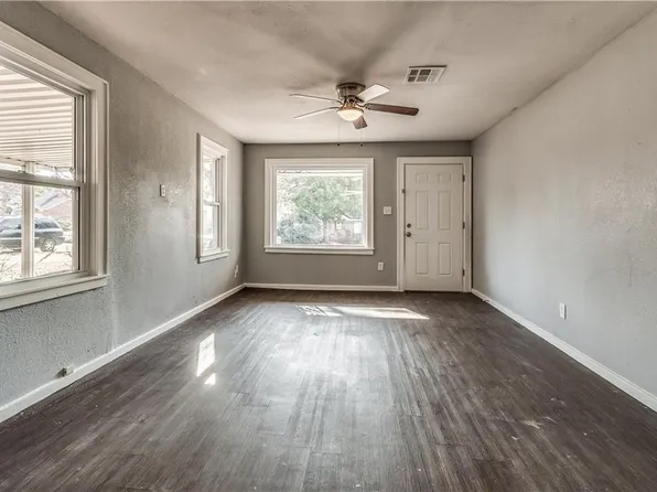 1735 NE 19th St, Oklahoma City, OK 73111