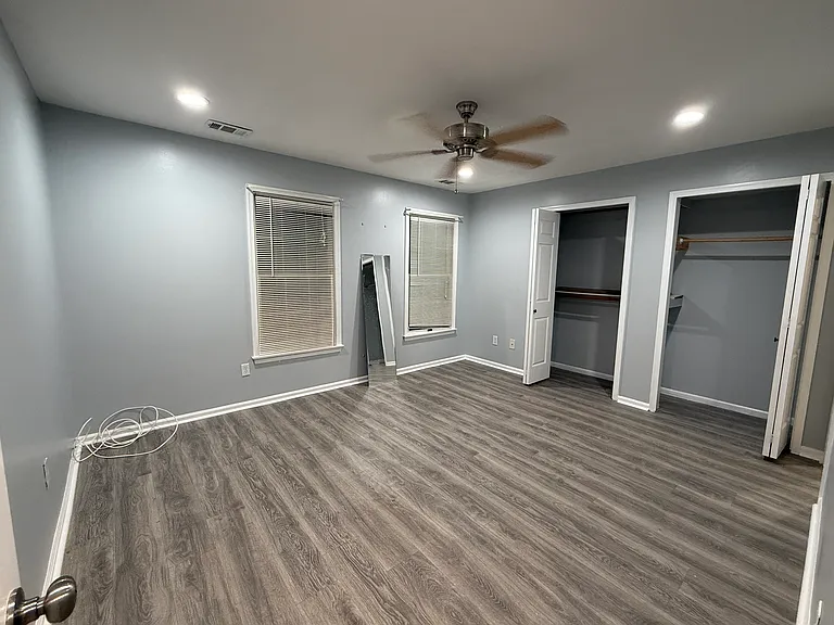 354 Burdock Ct — Photo 6