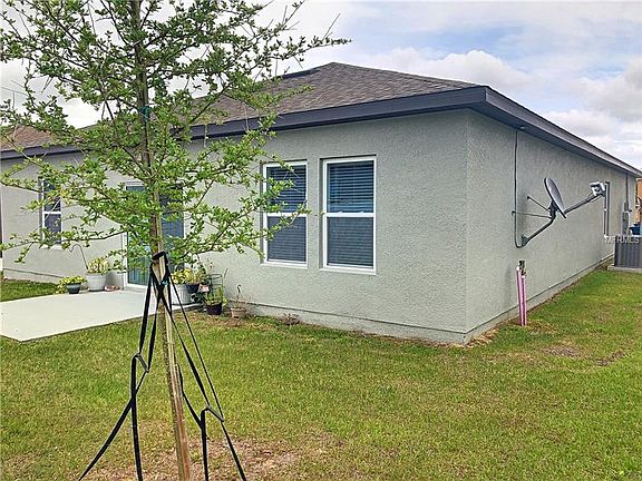 5th image of 1064 Naes Ln