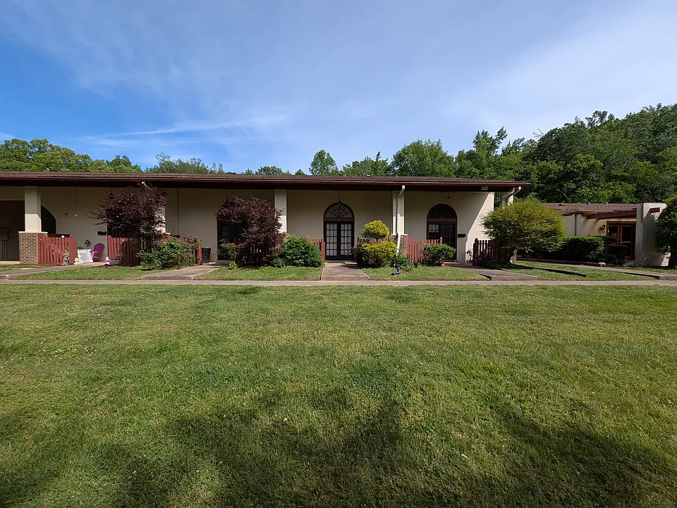 210 Old Hickory Blvd