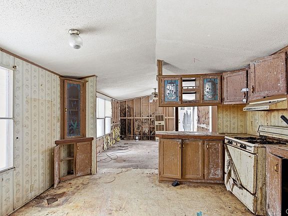 5th image of 7 Cowpath Rd