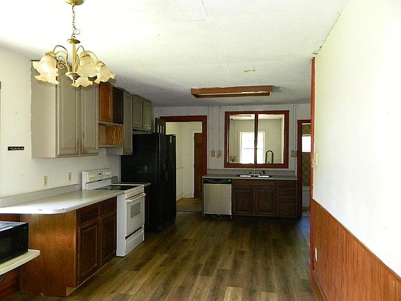 21st image of 263 Currin Valley Rd