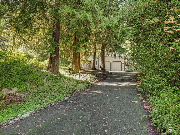 2nd image of 16311 170th Avenue NE