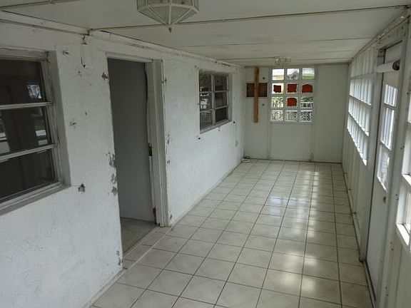 2nd image of 1151 NW 104th St