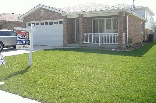 1st image of 7324 S Oketo Ave