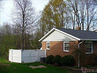 2nd image of 2888 Roanoake St NW