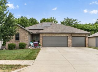 1956 S Thomas Dr, Ozark, MO 65721