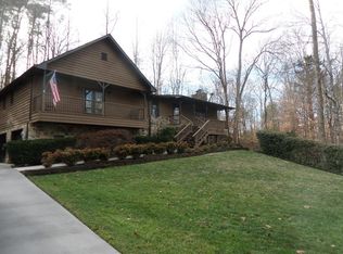 99 Chestnut Hill Rd, Oak Ridge, TN 37830